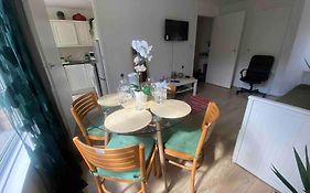 Apt 2/4People Archway/Holloway