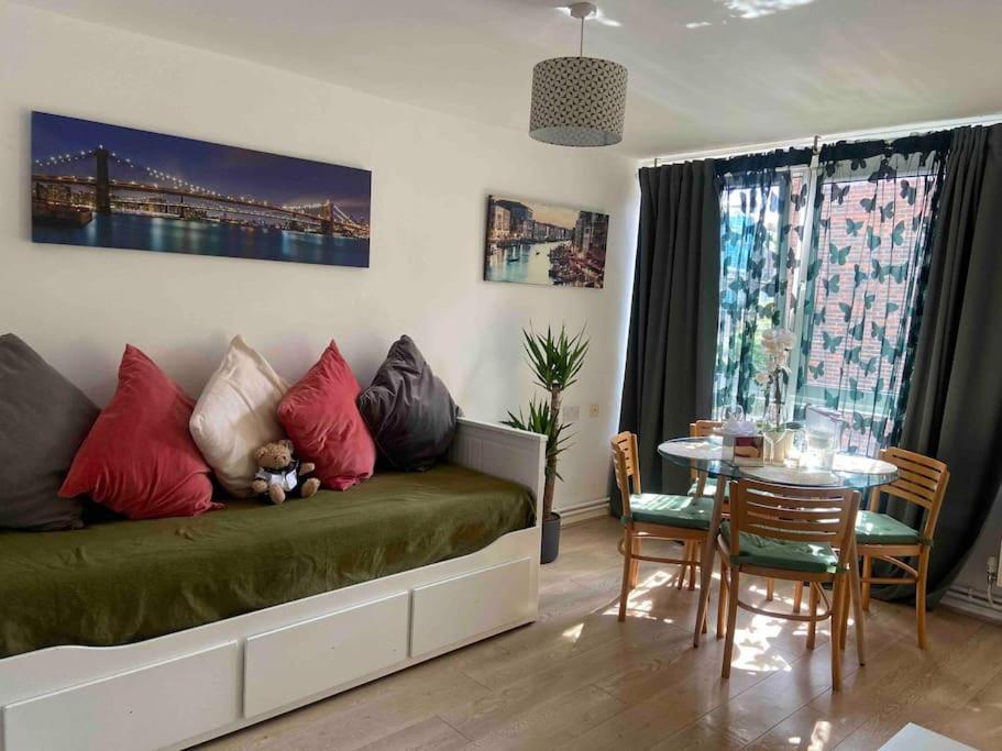 Apt 2/4People Archway/Holloway London Exterior photo