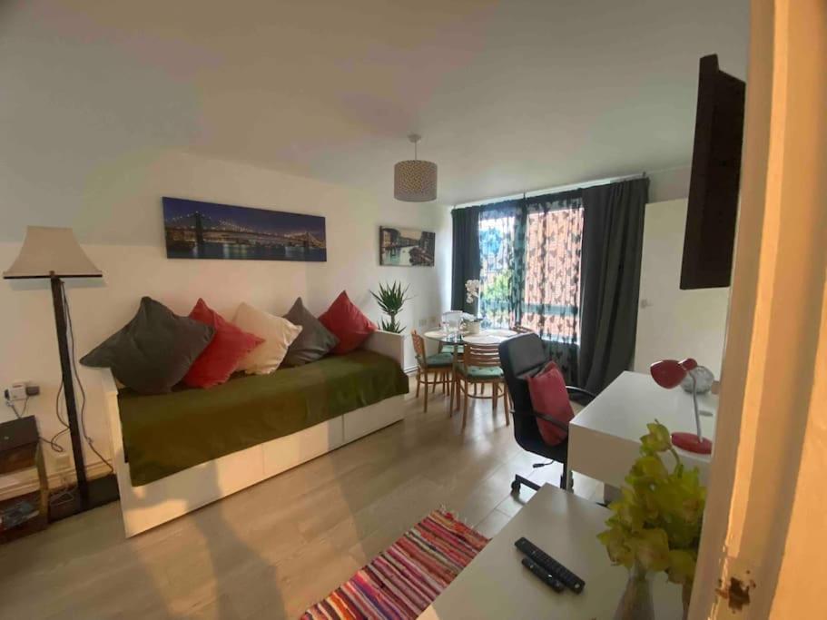 Apt 2/4People Archway/Holloway London Exterior photo